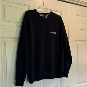 Tommy Hilfiger Black Crewneck Sweatshirt with Subtle Logo